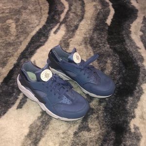 Air huarache worn once